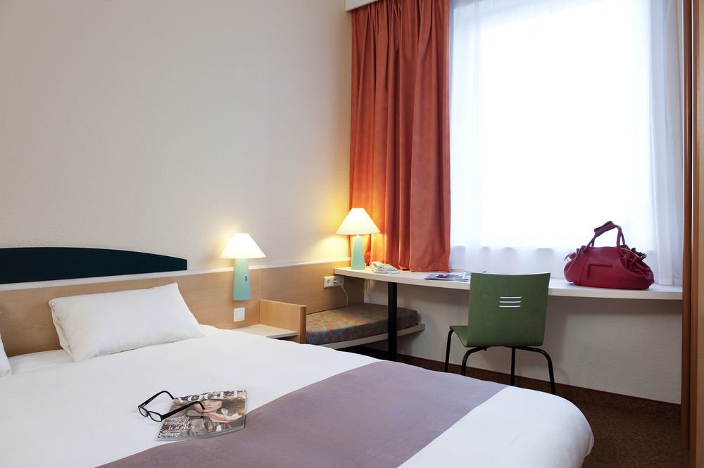 Ibis Senlis Hotel Senlis  Exterior foto